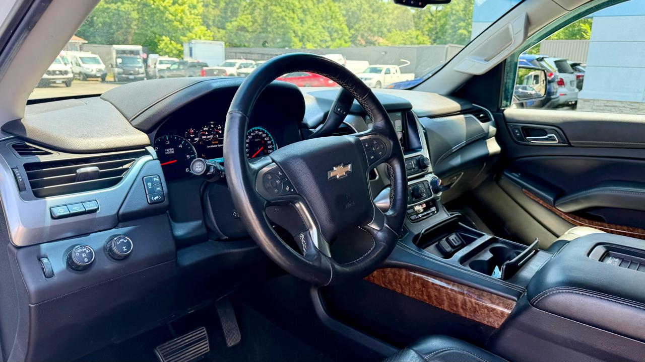 Chevrolet Suburban  2017