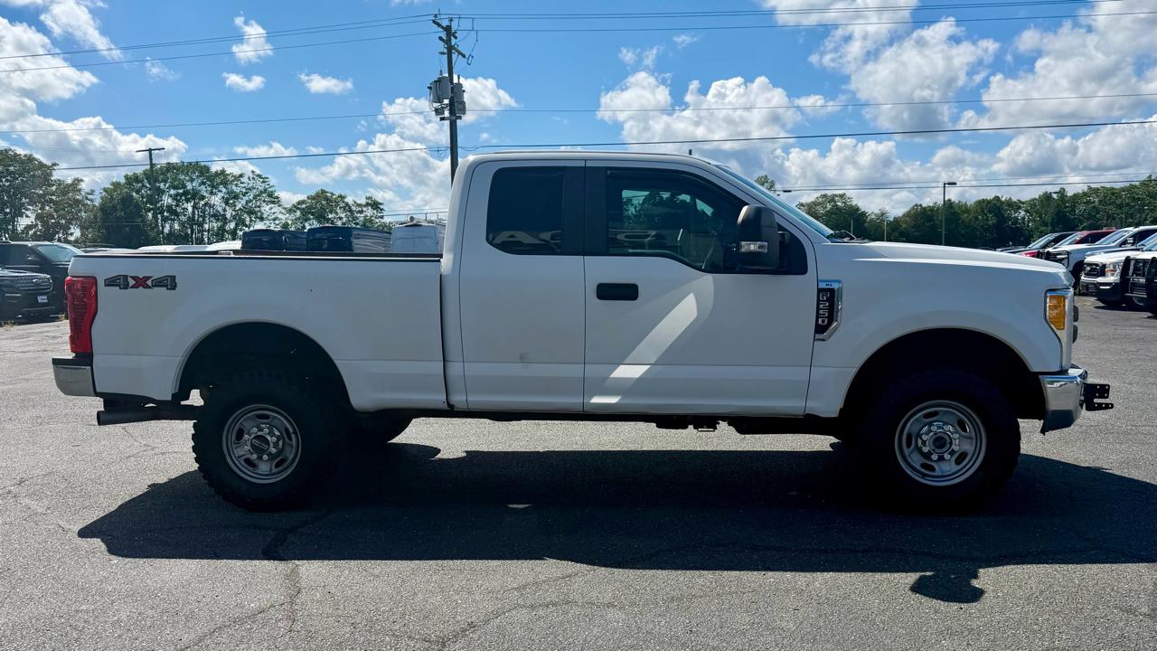 Ford Super Duty F-250 SRW  2017