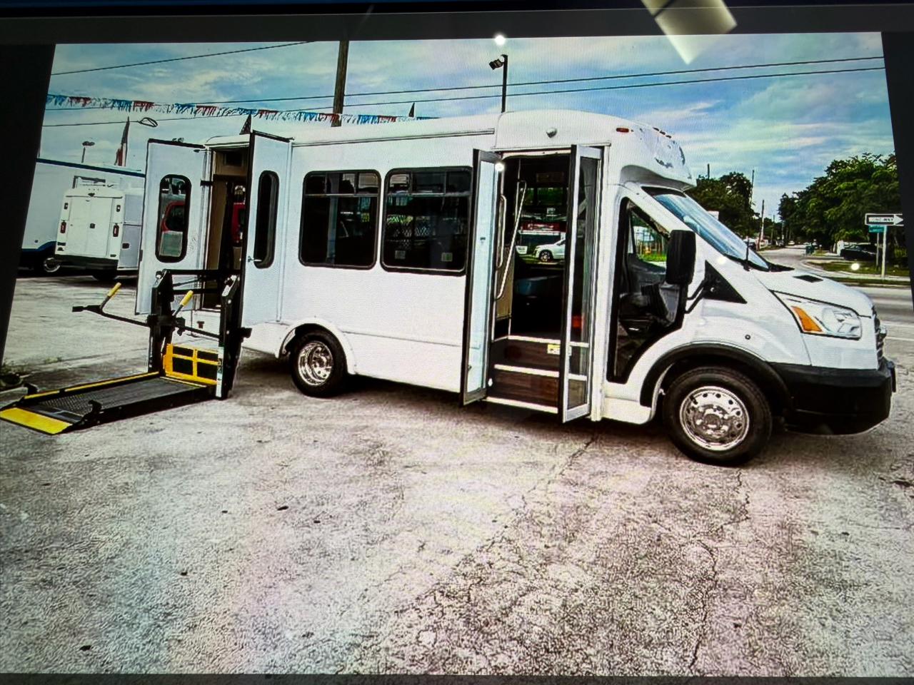 Ford Transit Passenger Wagon  2019
