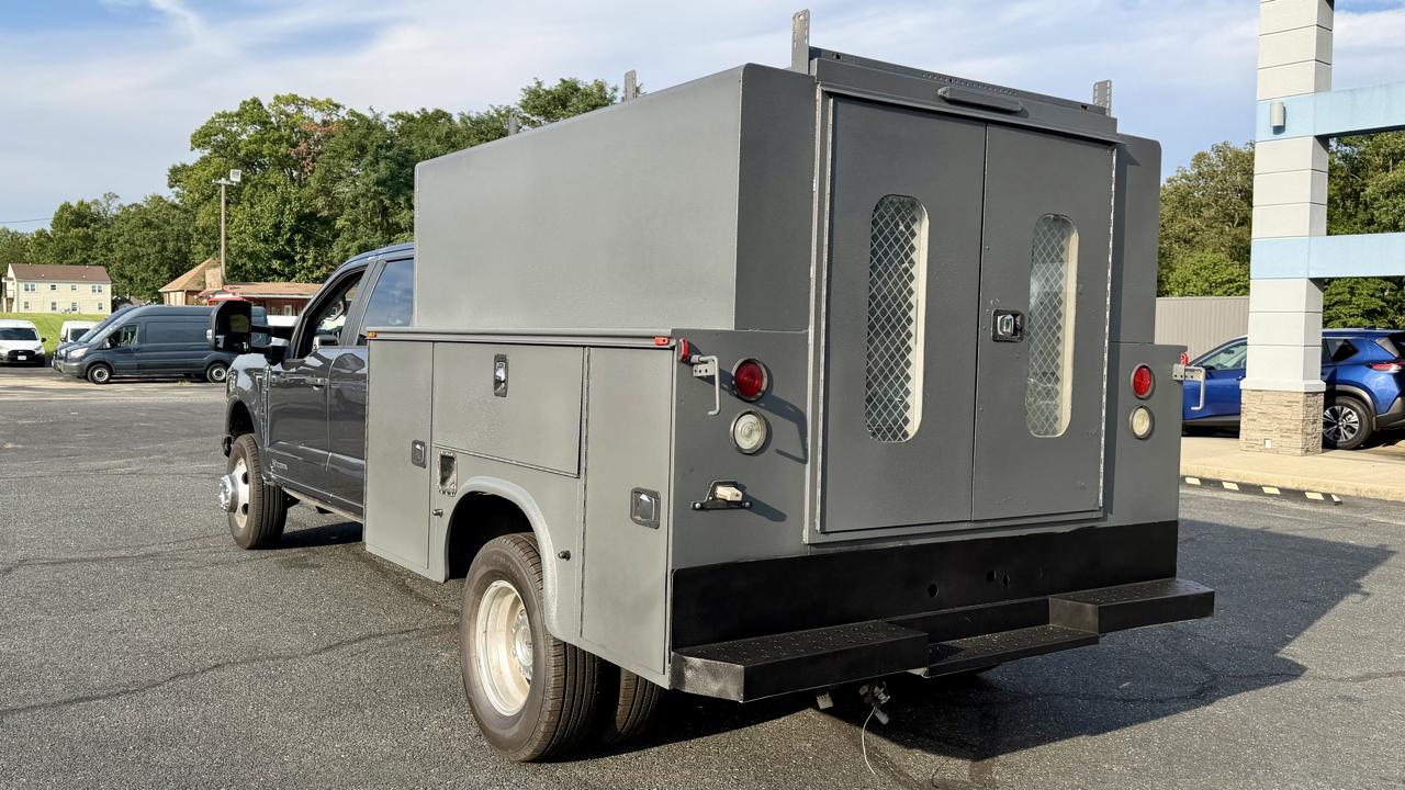 Ford Super Duty F-350 DRW  2023