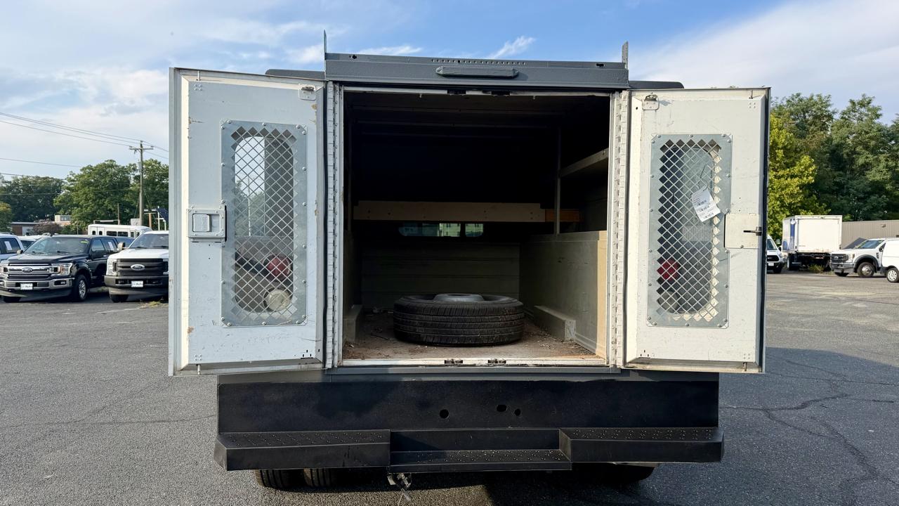 Ford Super Duty F-350 DRW  2023