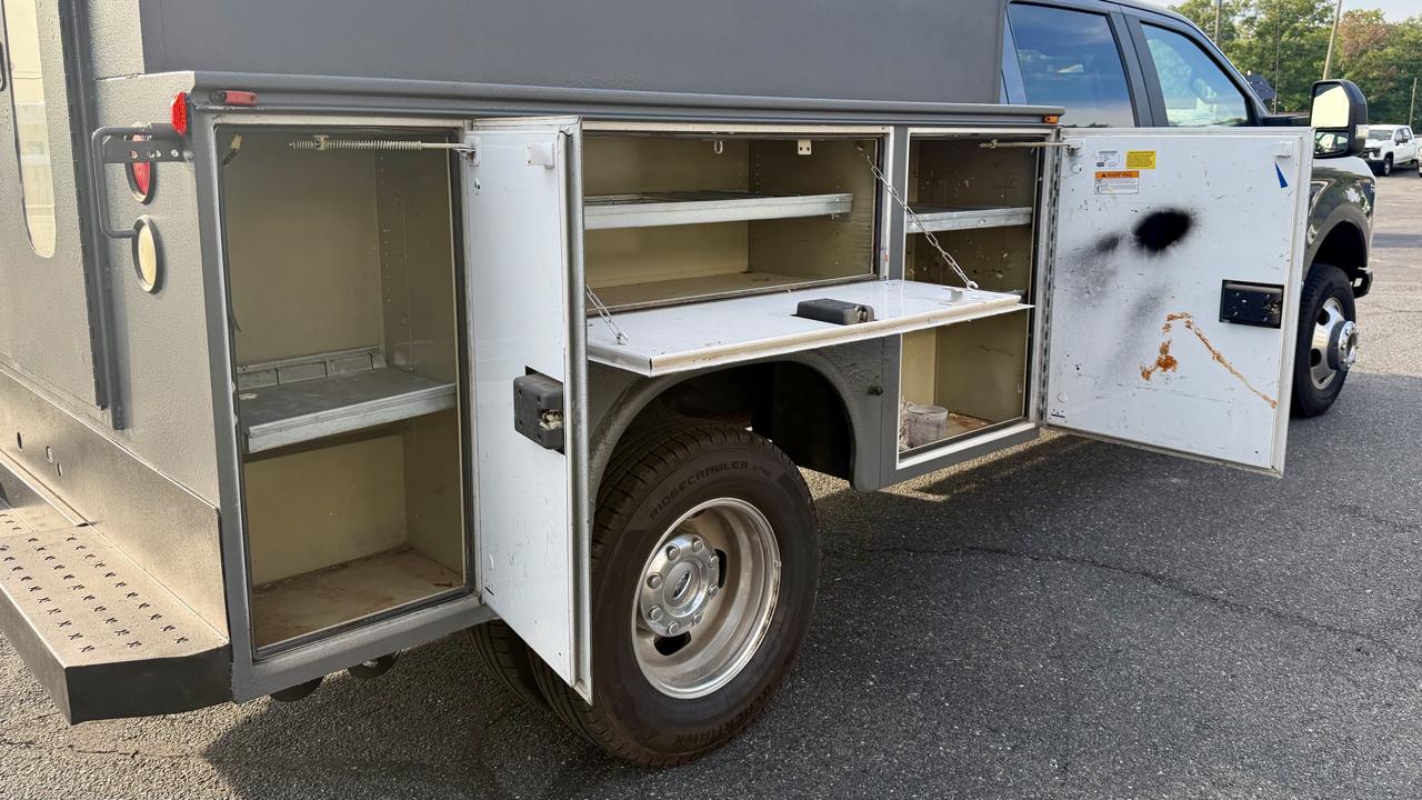 Ford Super Duty F-350 DRW  2023