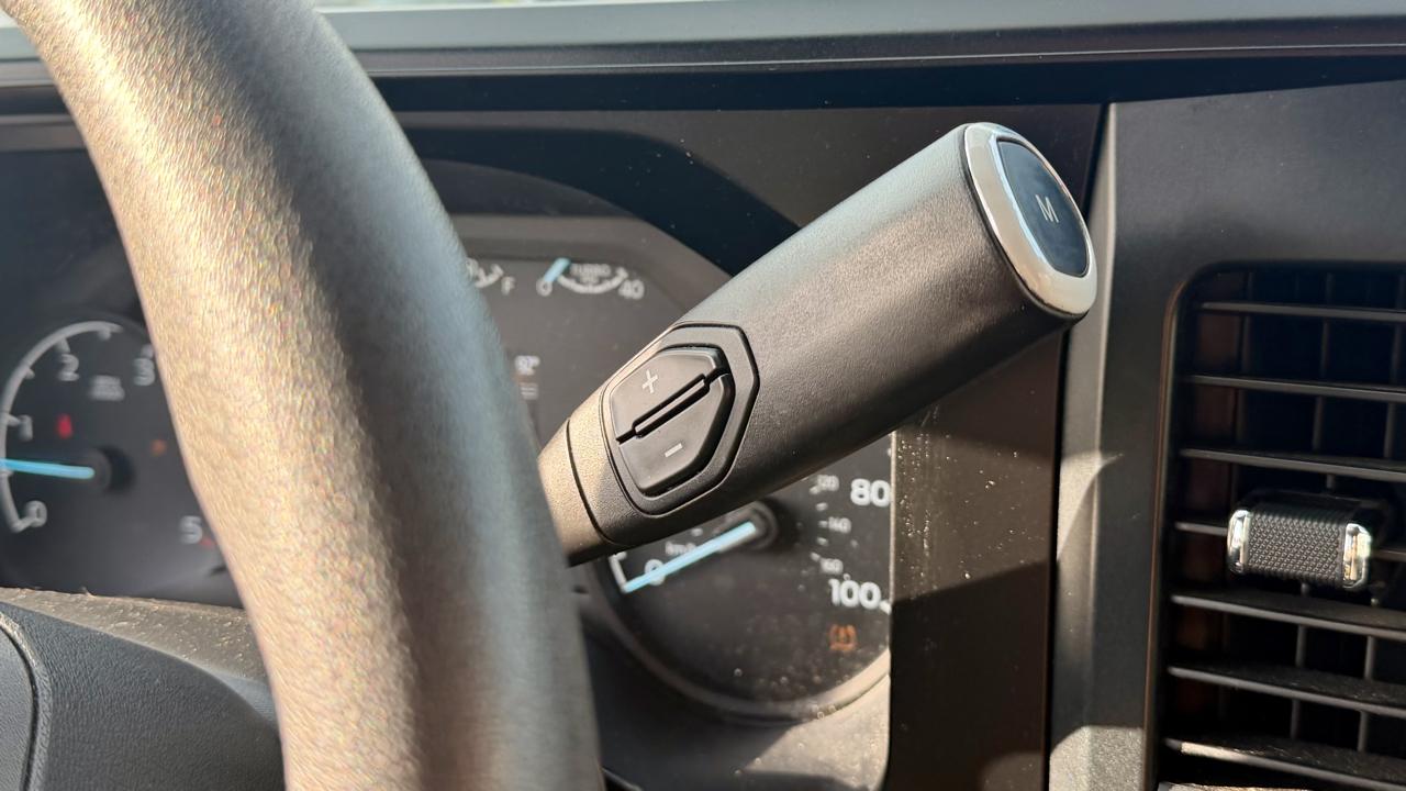 Ford Super Duty F-350 DRW  2023