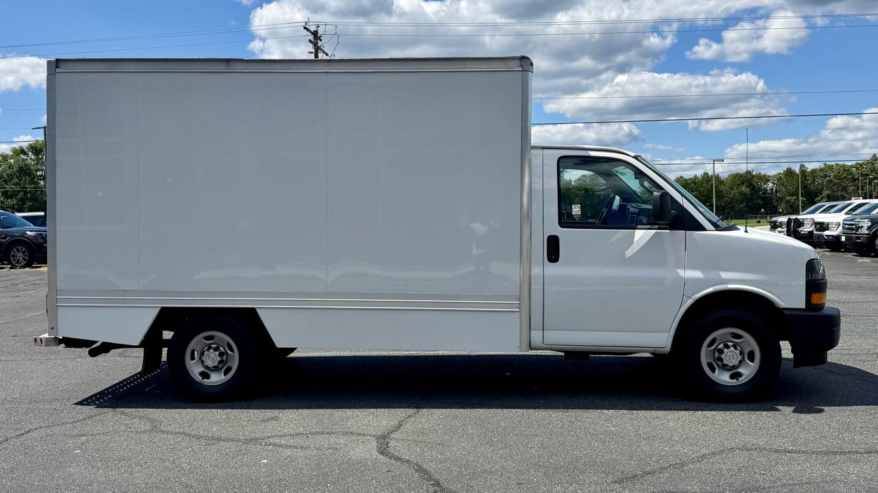 Chevrolet Express Commercial Cutaway  2023