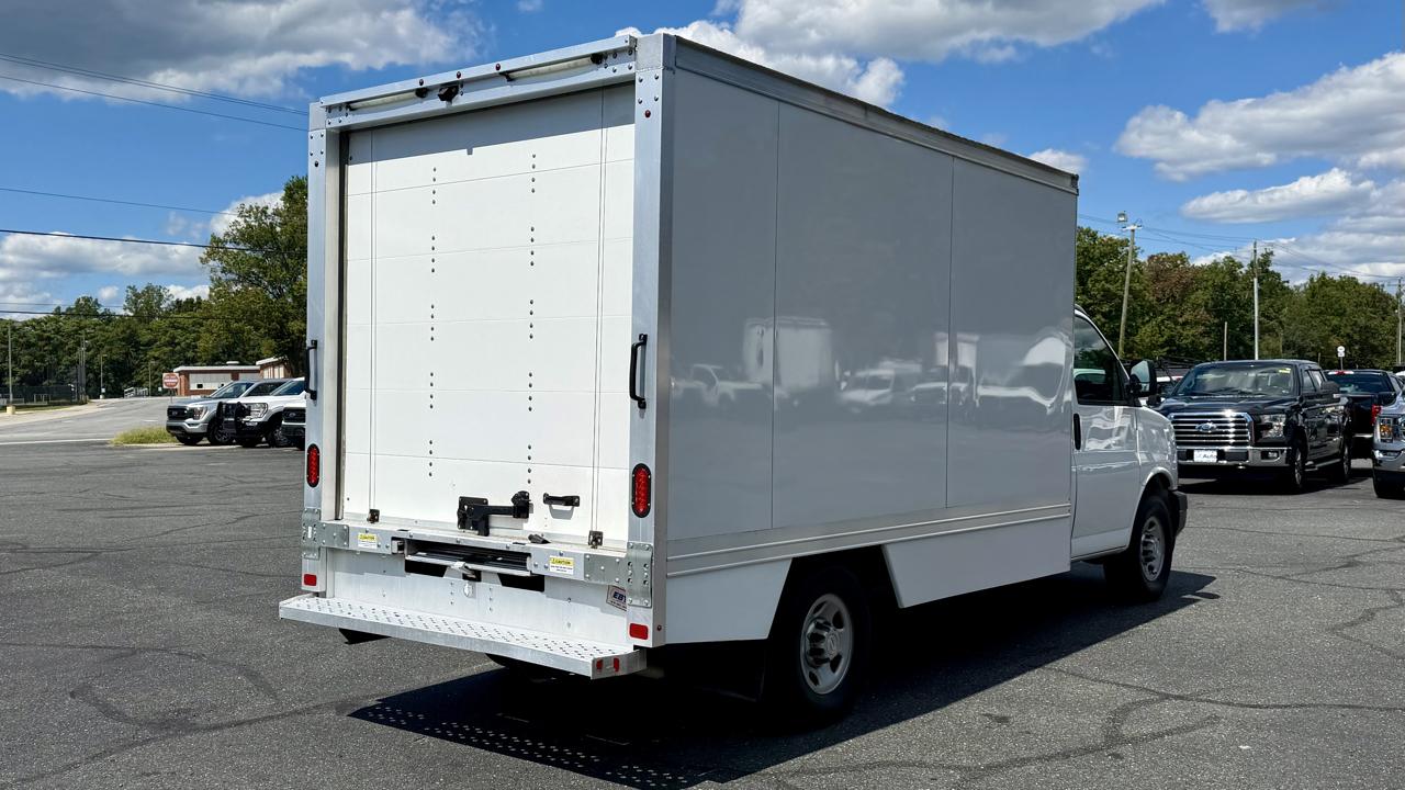 Chevrolet Express Commercial Cutaway  2023