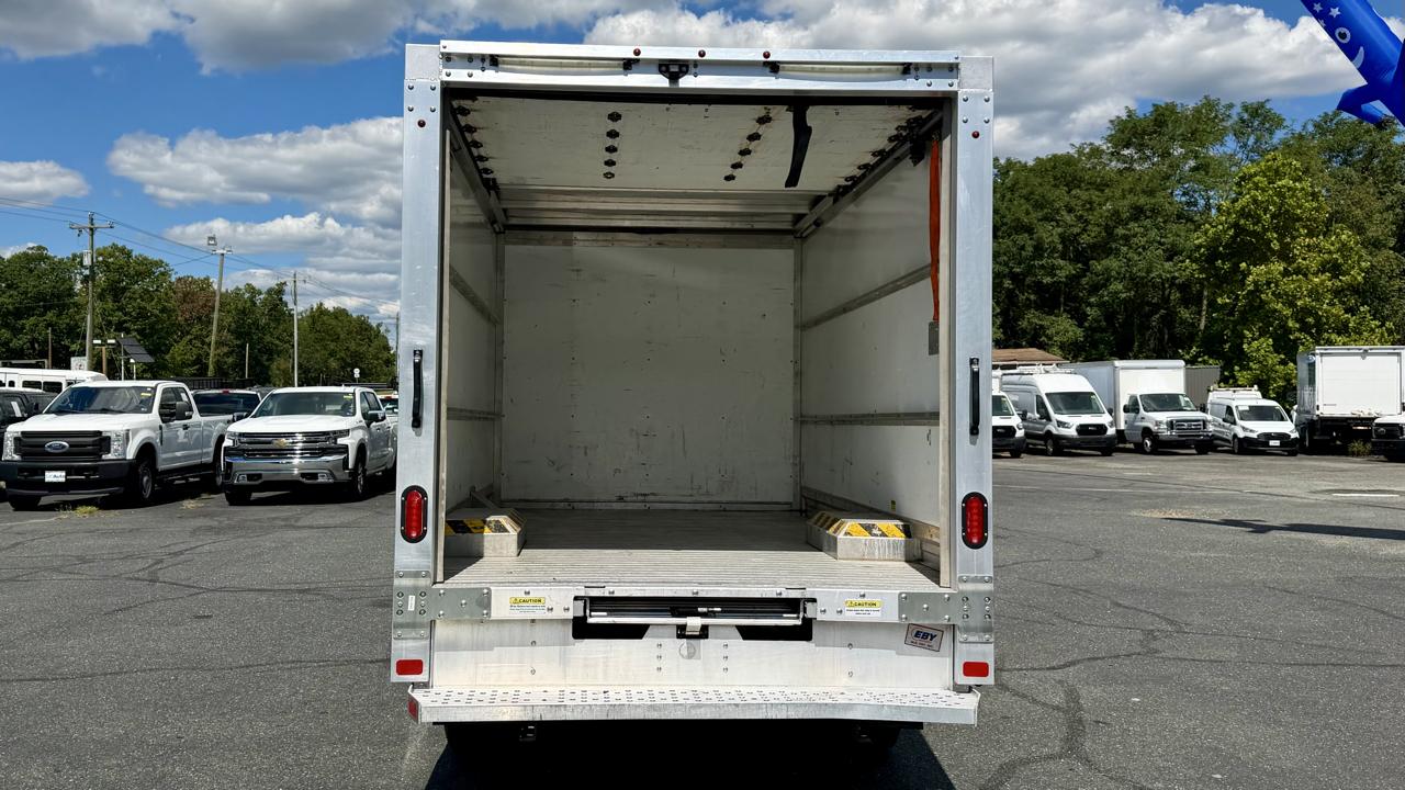 Chevrolet Express Commercial Cutaway  2023