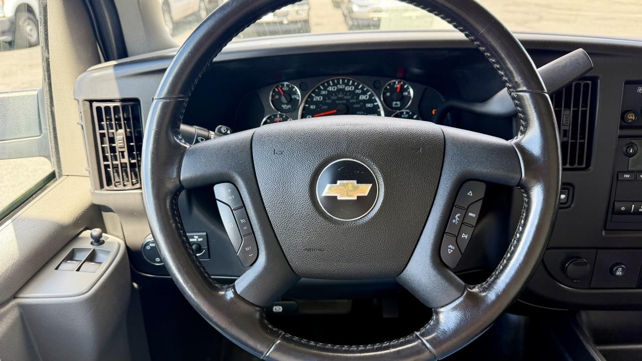Chevrolet Express Commercial Cutaway  2023