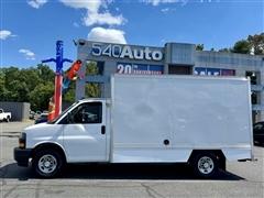 2023 Chevrolet Express Commercial Cutaway 