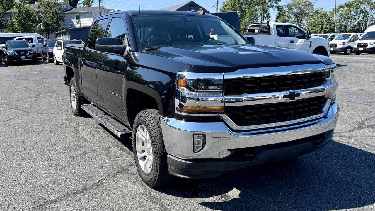 Chevrolet Silverado 1500 4WD Crew Cab 143.5" LT w/1LT 2018