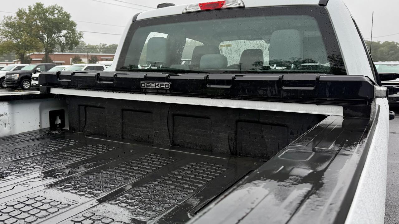 Ford F-250 photo 9