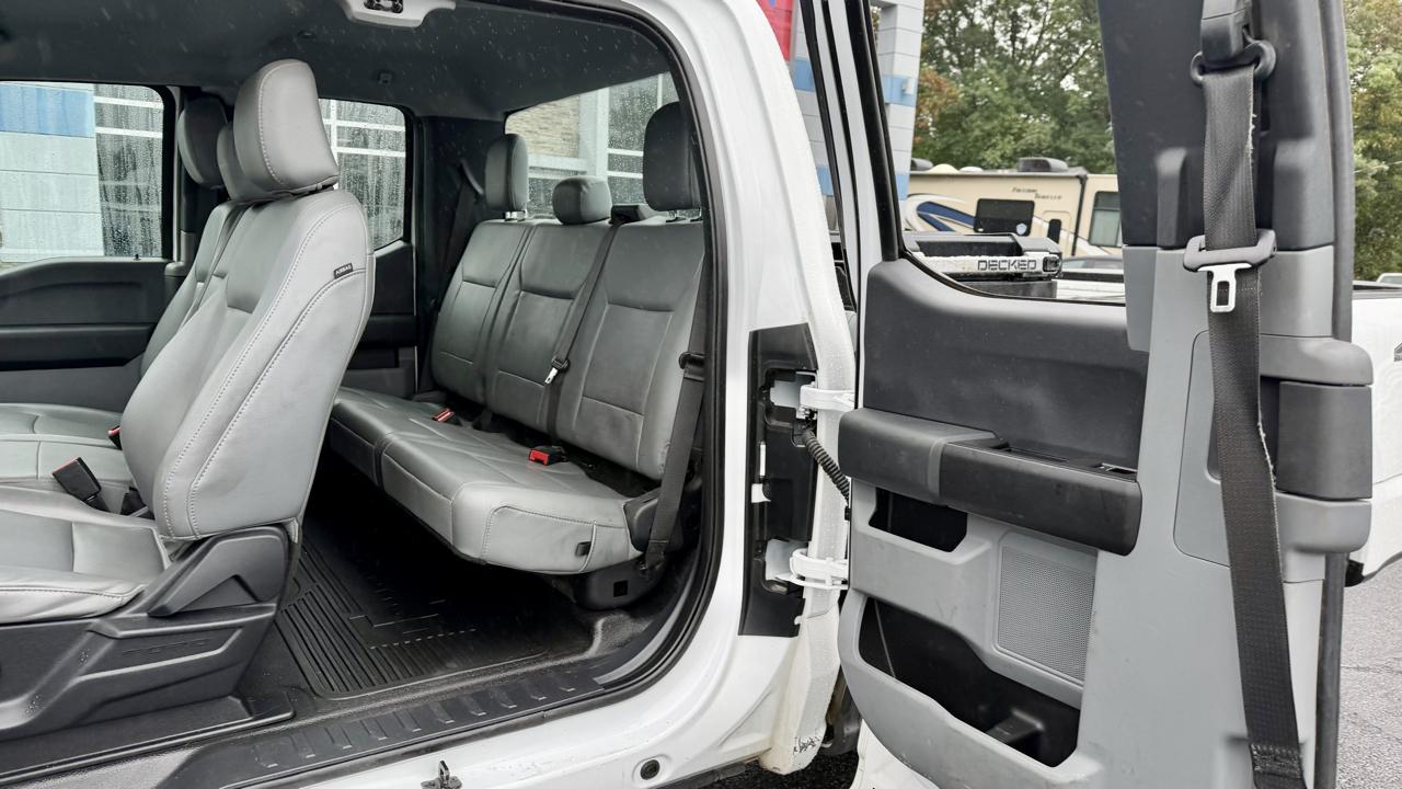 Ford F-250 photo 17