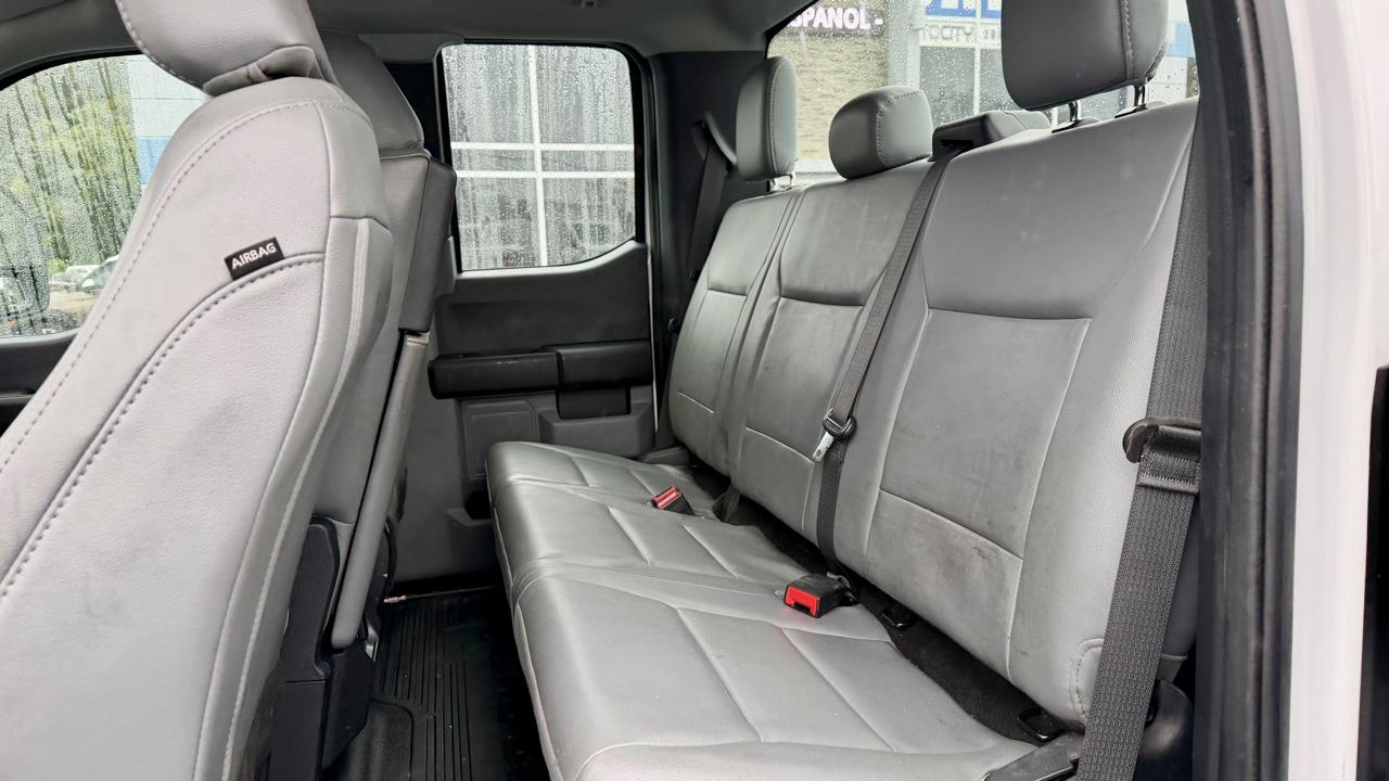Ford F-250 photo 18