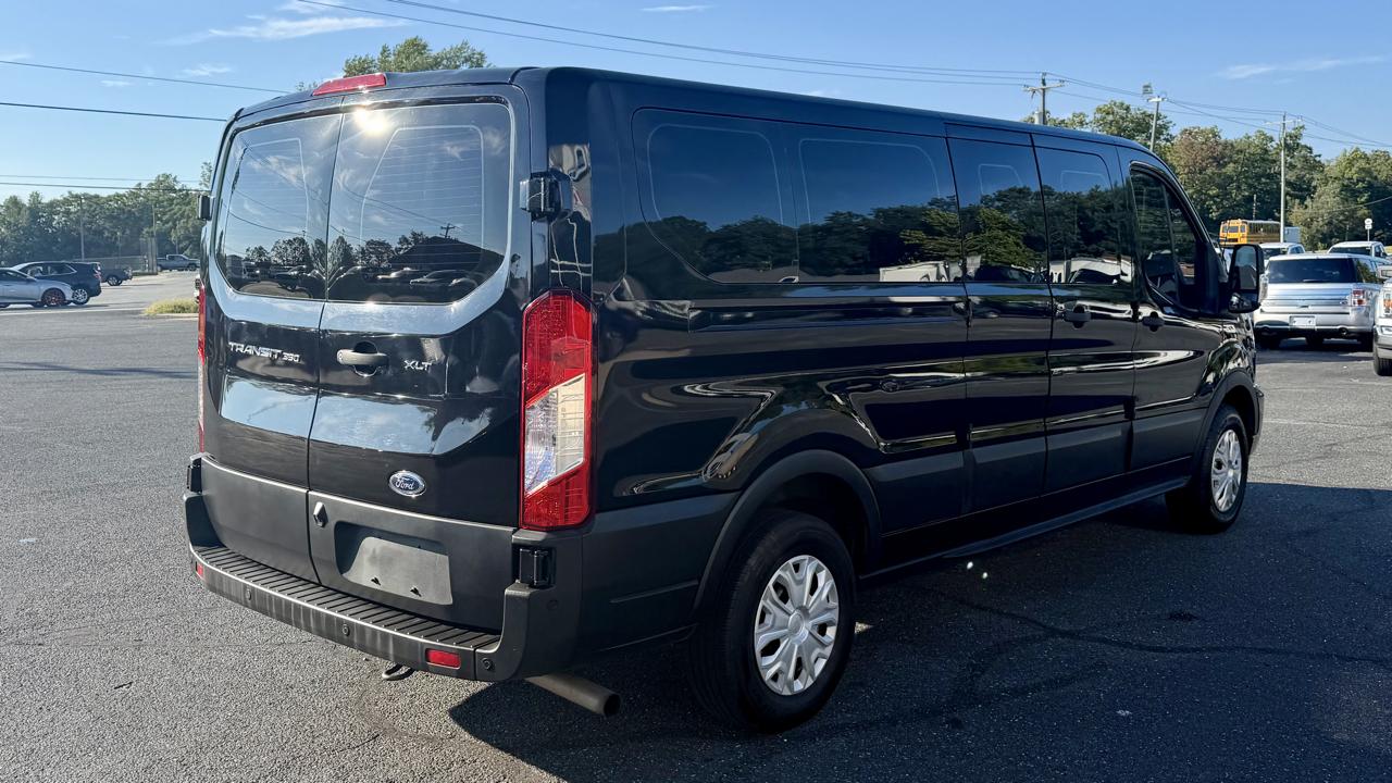 Ford Transit Passenger Wagon  2021