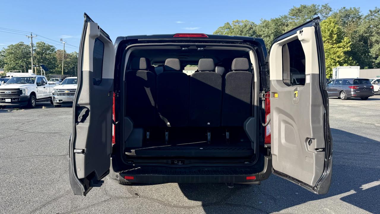 Ford Transit Passenger Wagon  2021