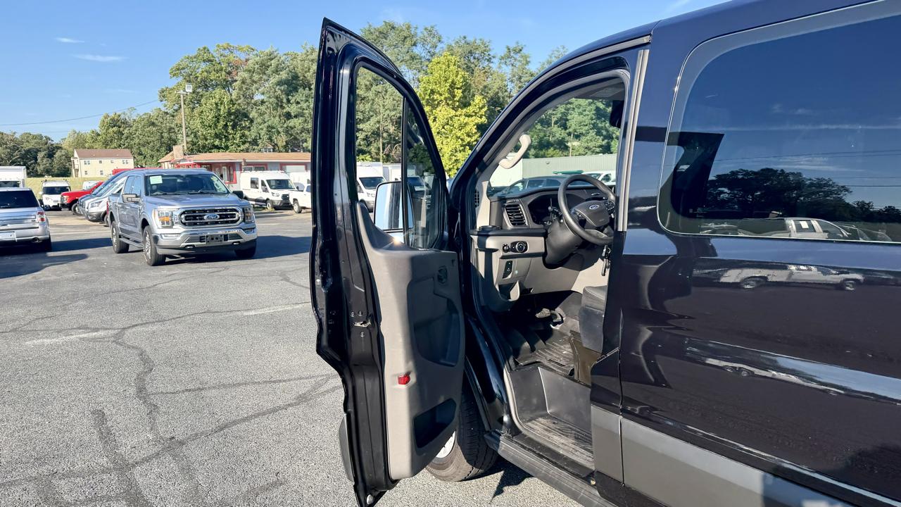Ford Transit Passenger Wagon  2021