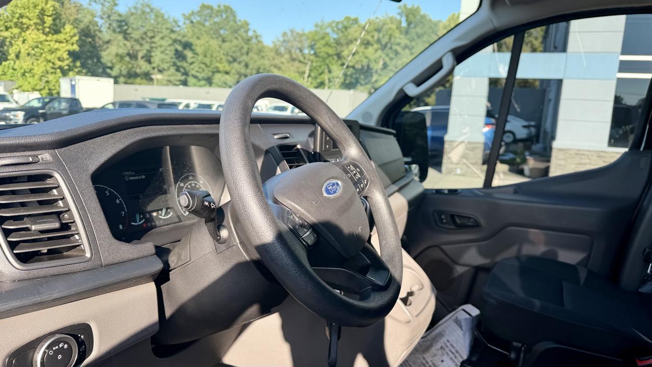 Ford Transit Passenger Wagon  2021