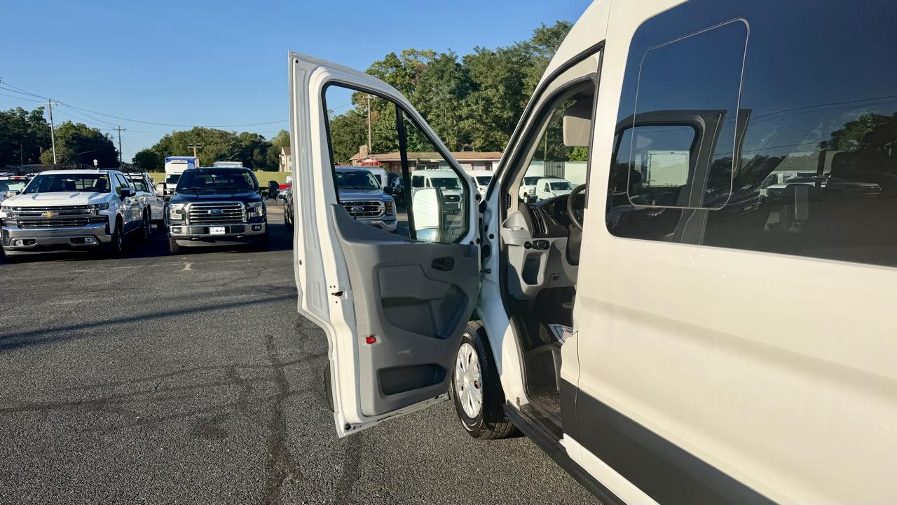 Ford Transit Passenger Wagon  2019