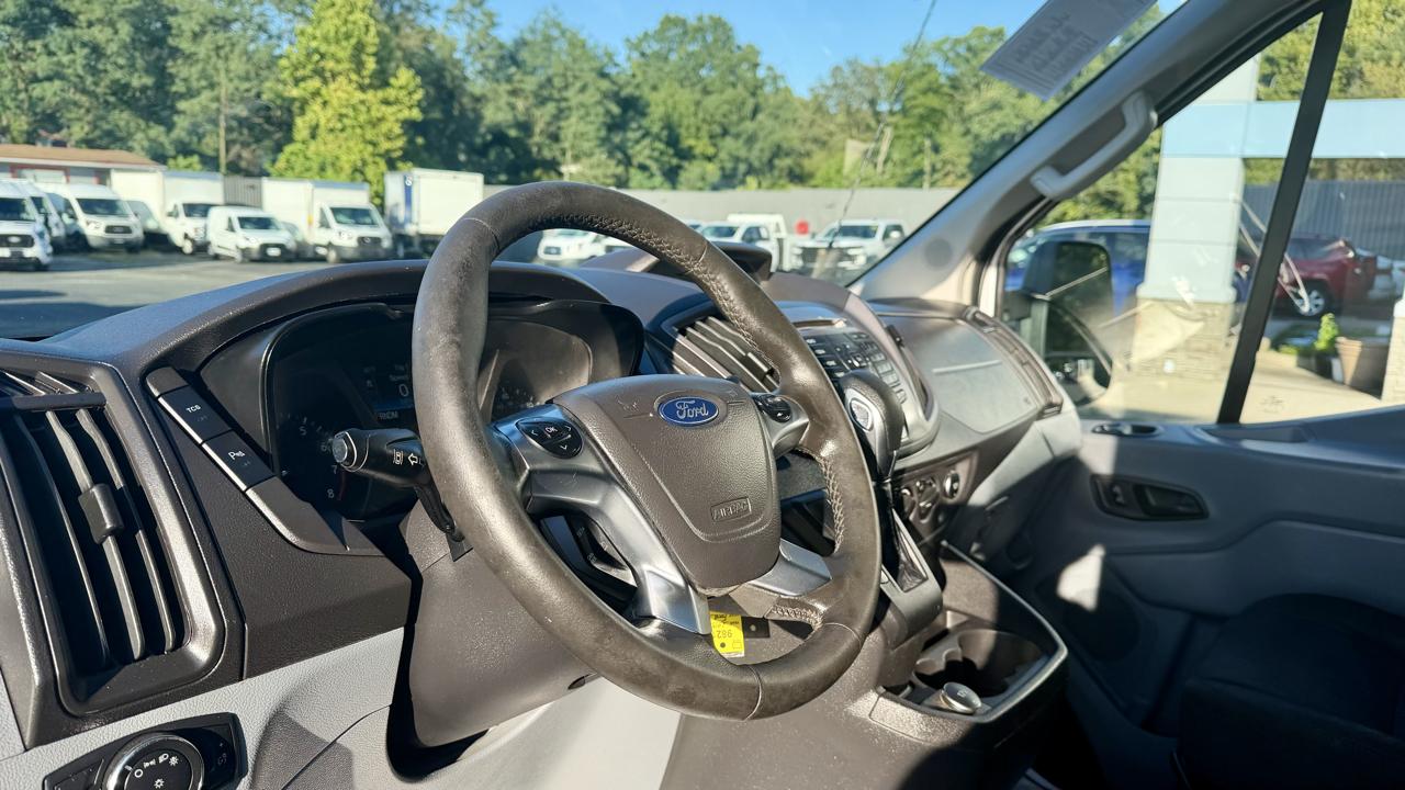 Ford Transit Passenger Wagon  2019
