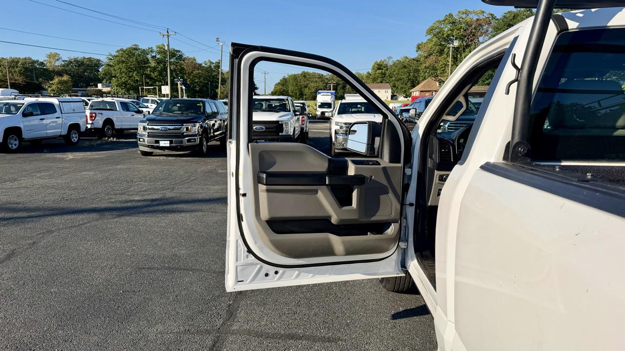 Ford F-150 XL 4WD Reg Cab 8' Box 2020