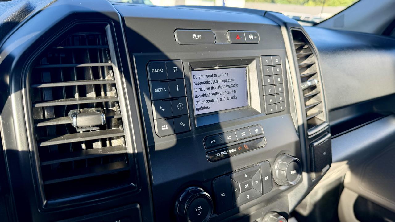Ford F-150 XL 4WD Reg Cab 8' Box 2020