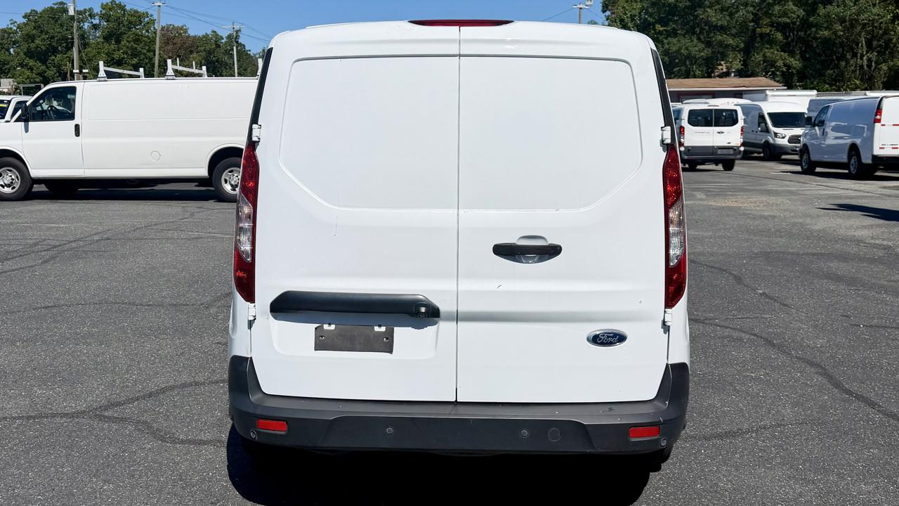 Ford Transit Connect photo 5