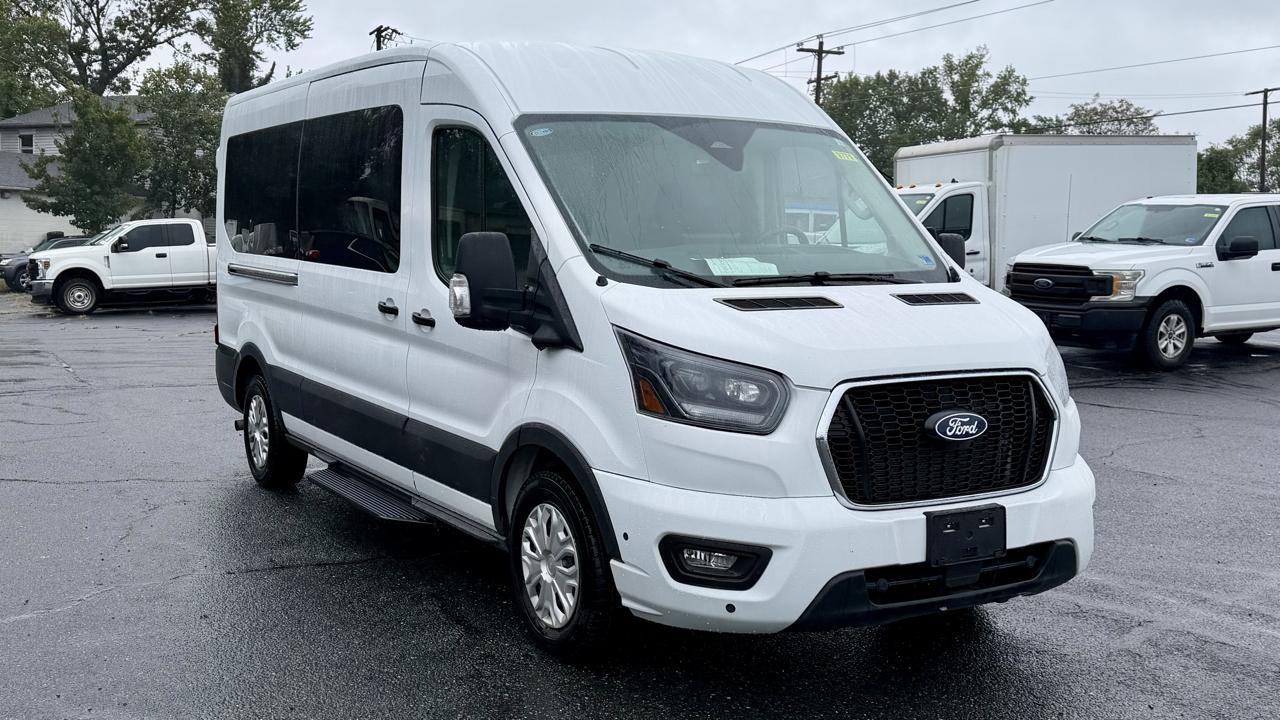 Ford Transit Passenger Wagon  2026