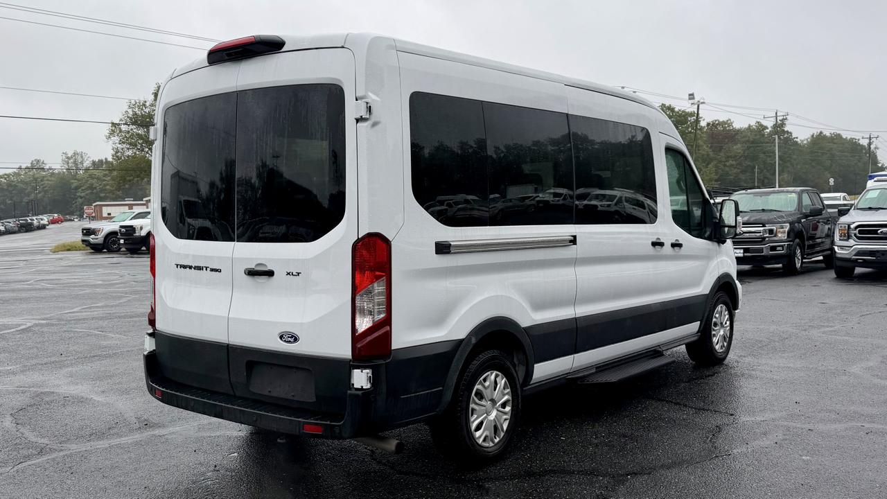 Ford Transit Passenger Wagon  2026