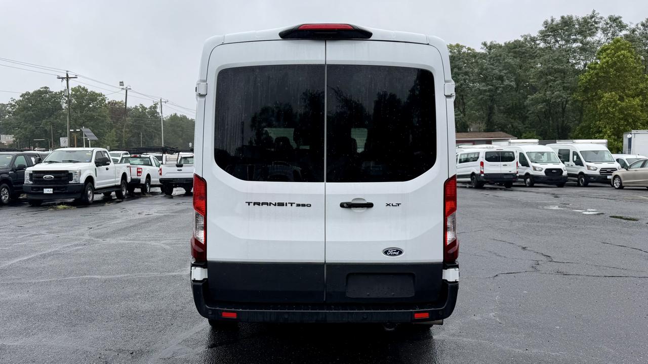 Ford Transit Passenger Wagon  2026