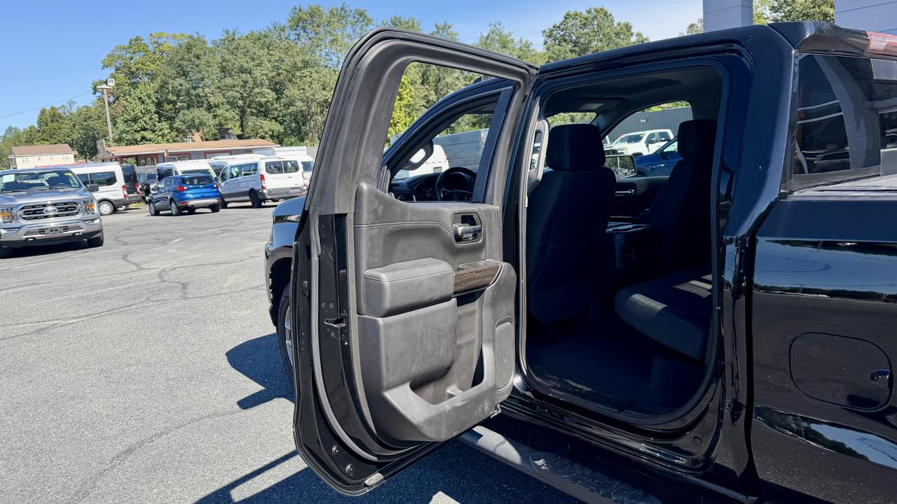 Chevrolet Silverado photo 16