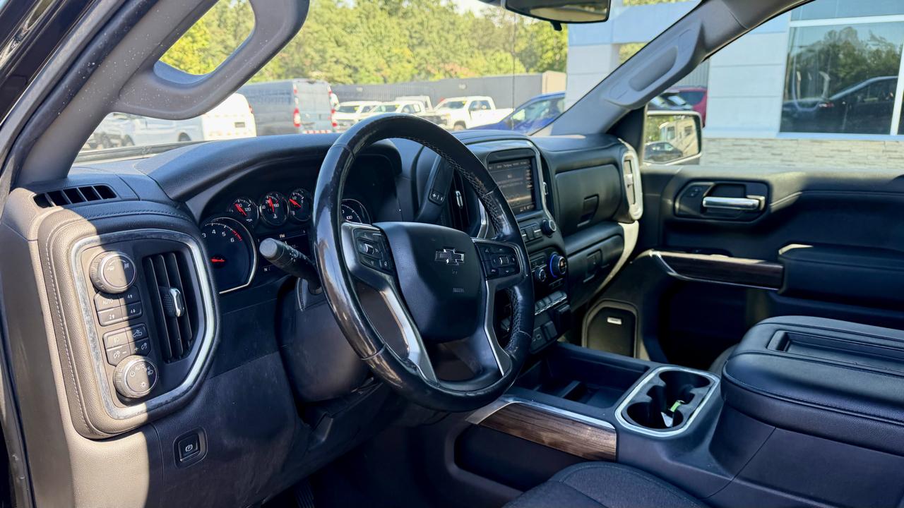 Chevrolet Silverado photo 20