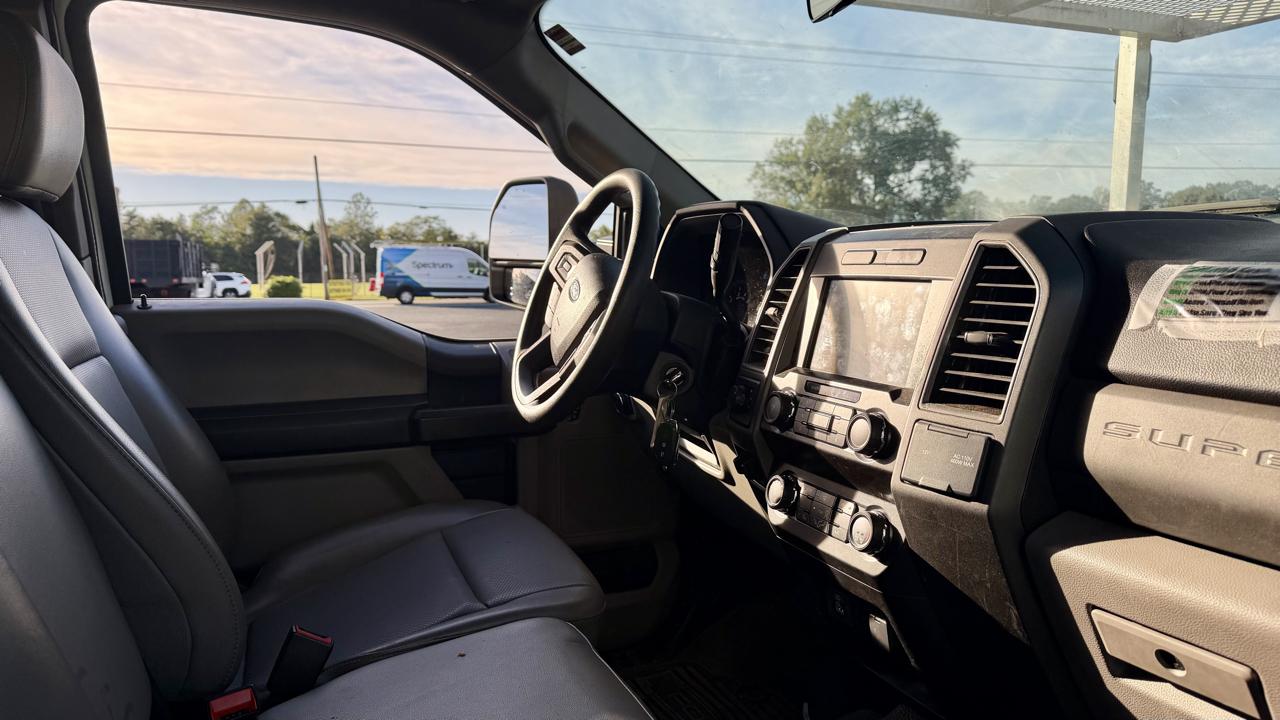 Ford Super Duty F-350 SRW  2021