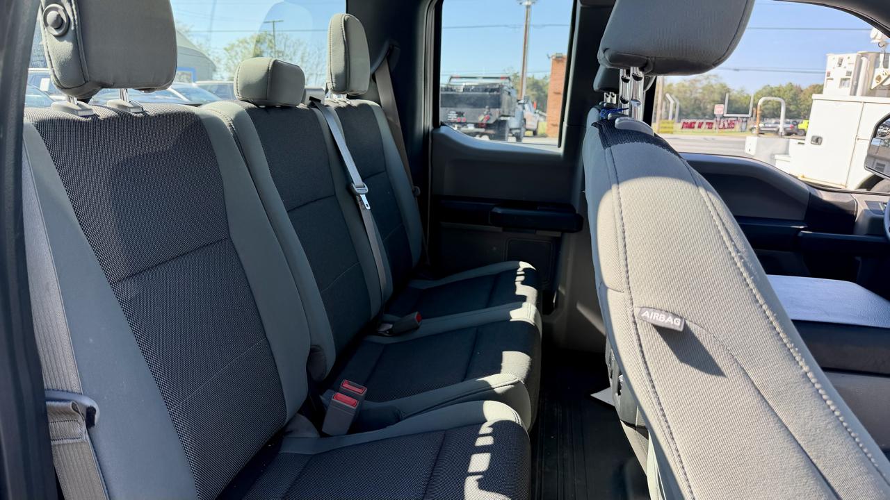Ford F-150 photo 8