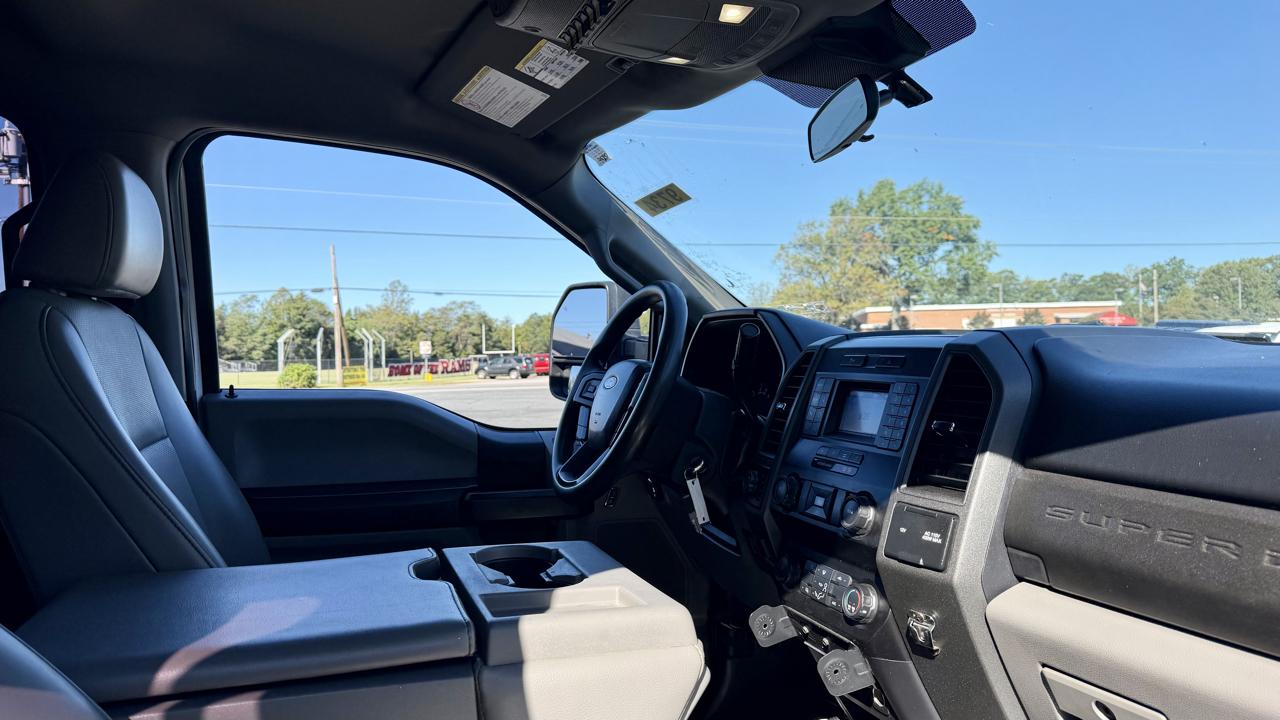 Ford F-350 photo 11