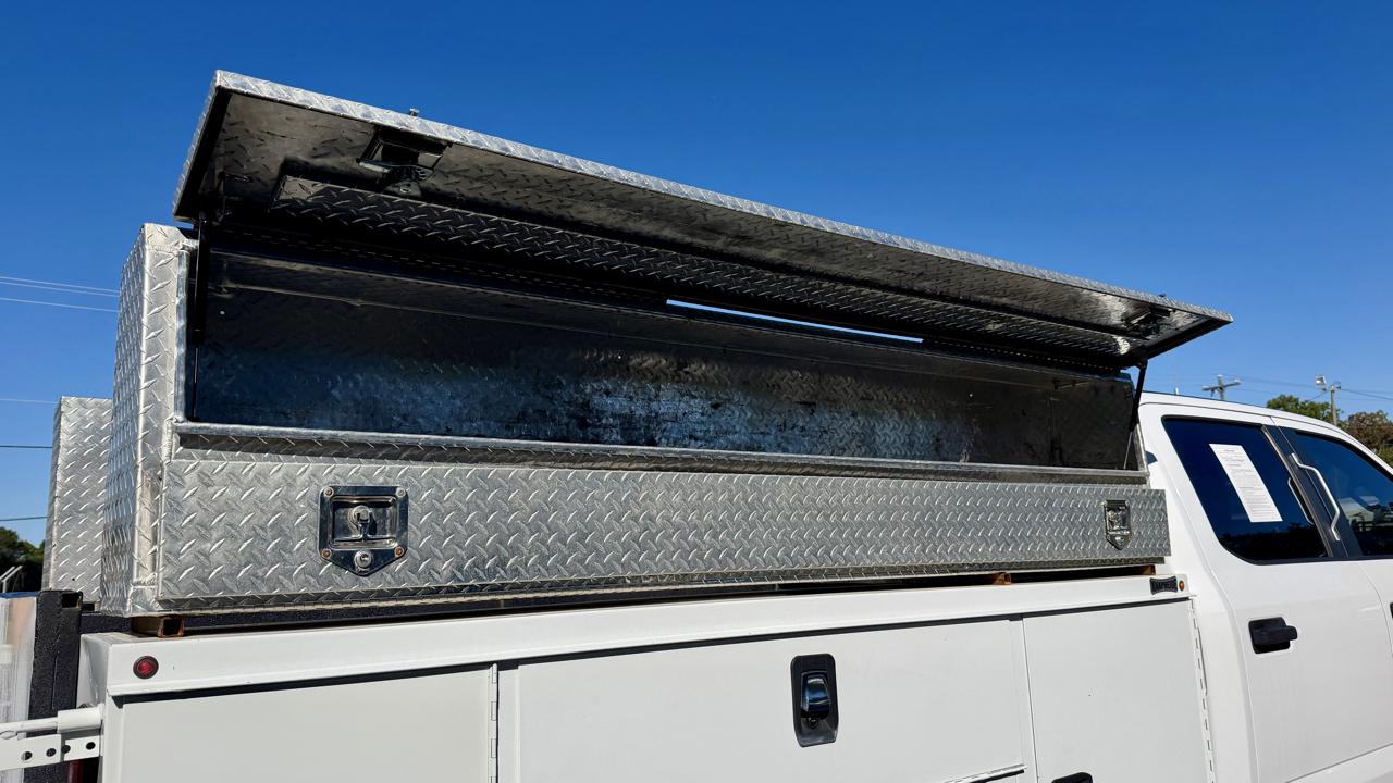 Ford F-350 photo 13
