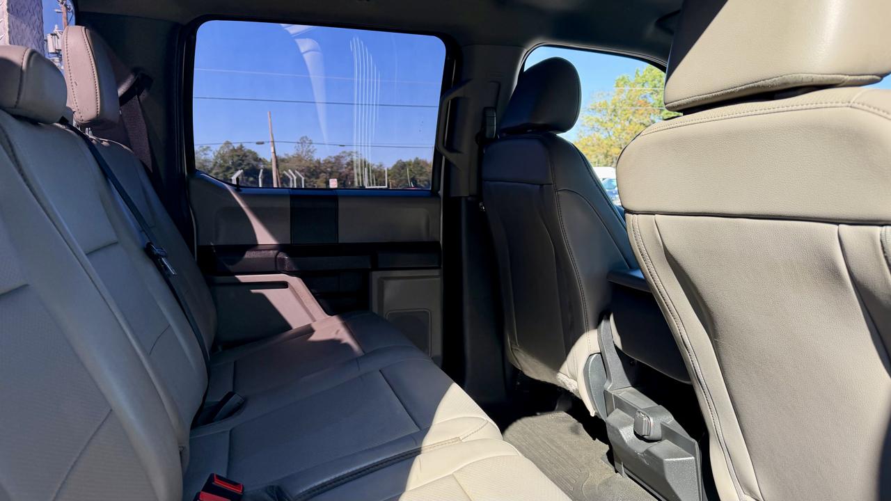 Ford F-350 photo 16