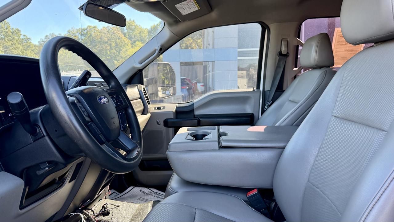 Ford F-350 photo 18