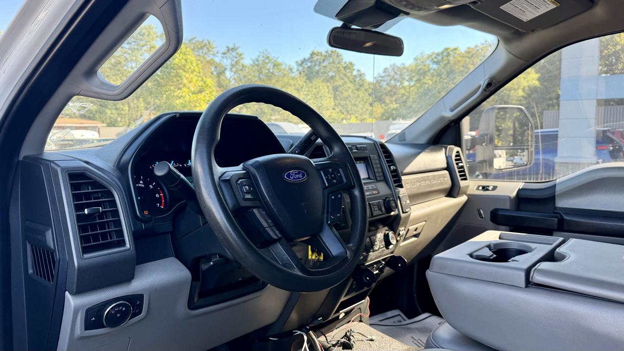 Ford F-350 photo 20