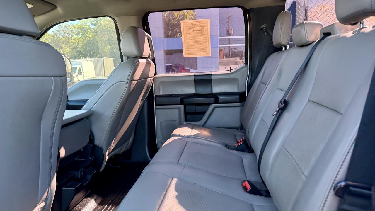 Ford F-350 photo 21
