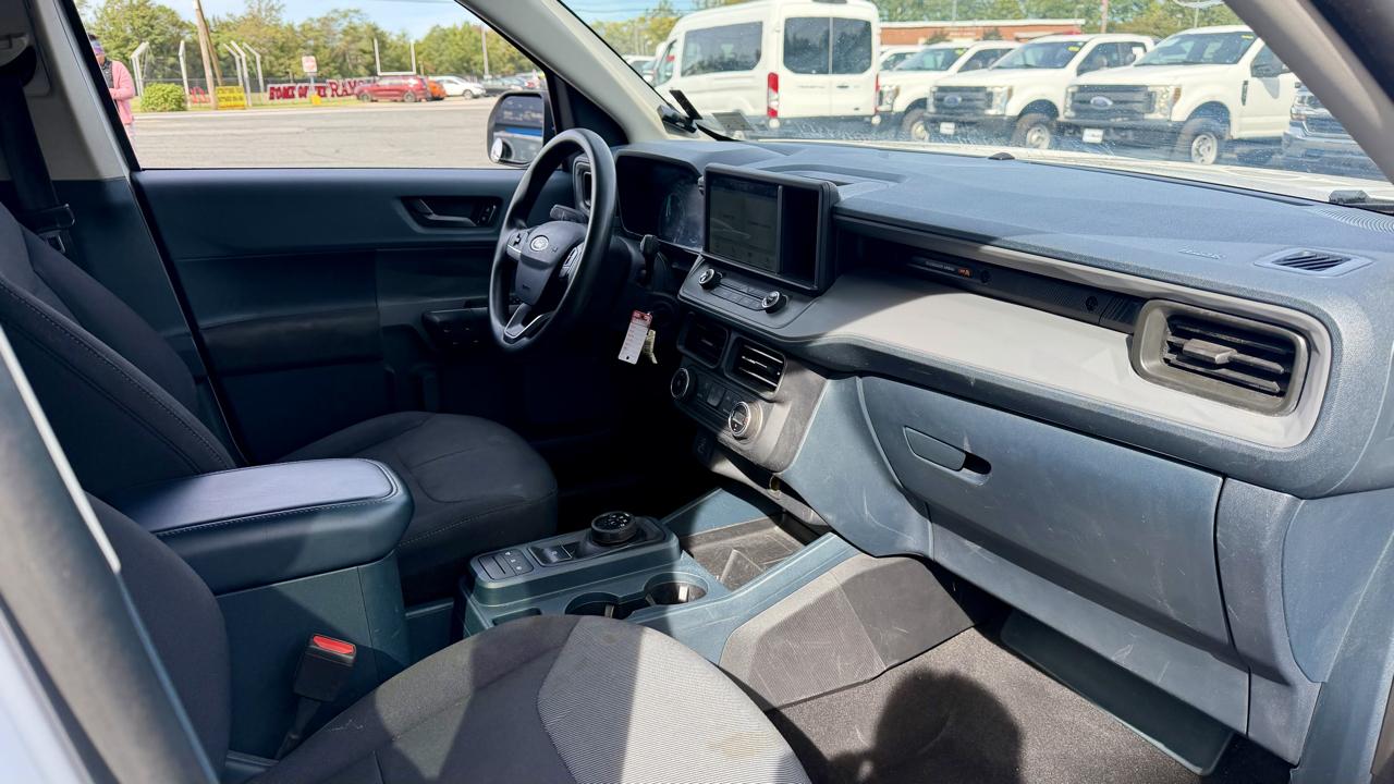 Ford Maverick photo 14