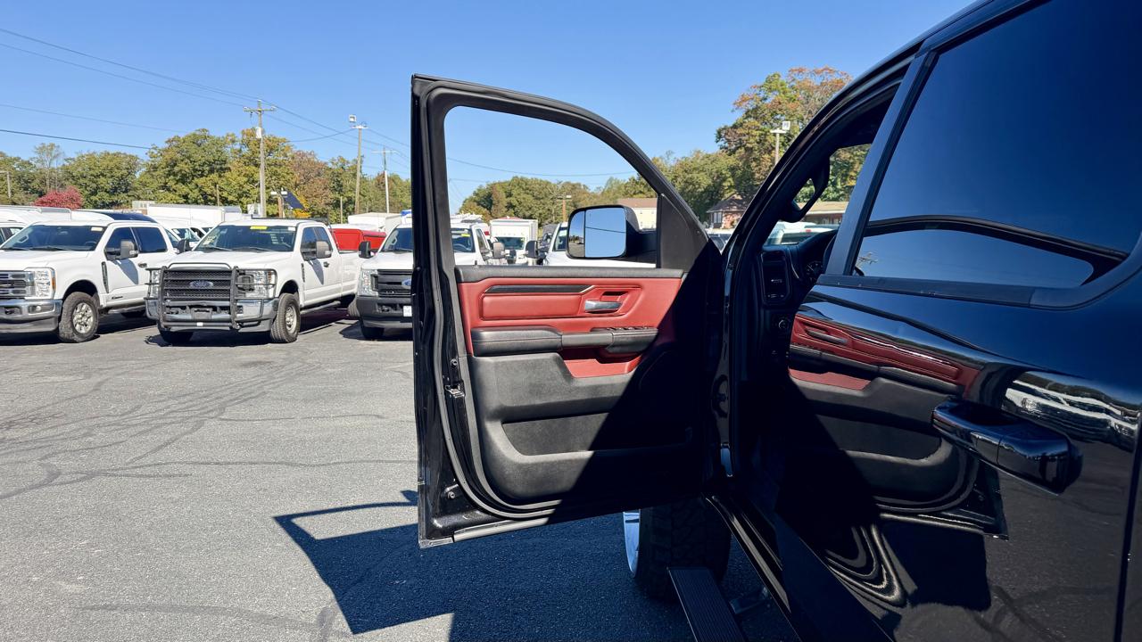 RAM 1500 Rebel 4x4 Crew Cab 5'7" Box 2019