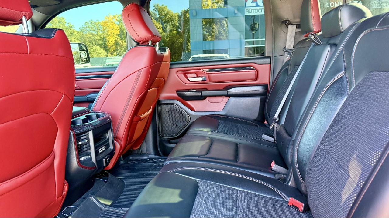RAM 1500 Rebel 4x4 Crew Cab 5'7" Box 2019