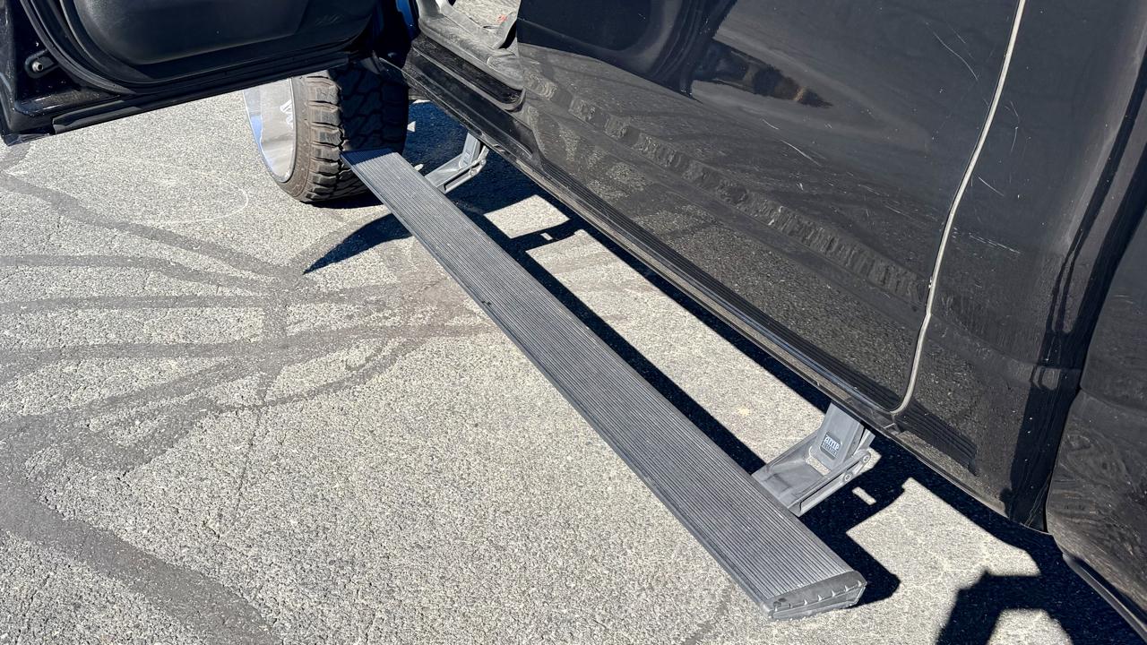 RAM 1500 Rebel 4x4 Crew Cab 5'7" Box 2019