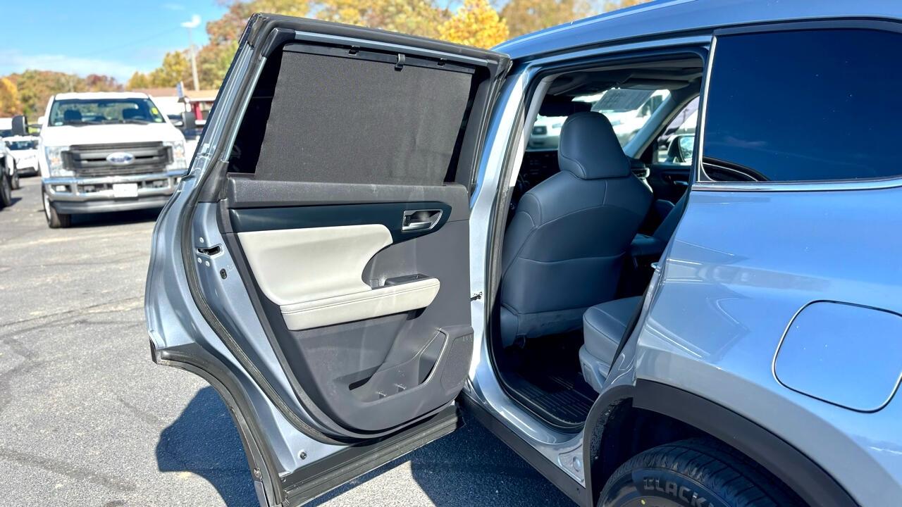 Toyota Highlander  2021