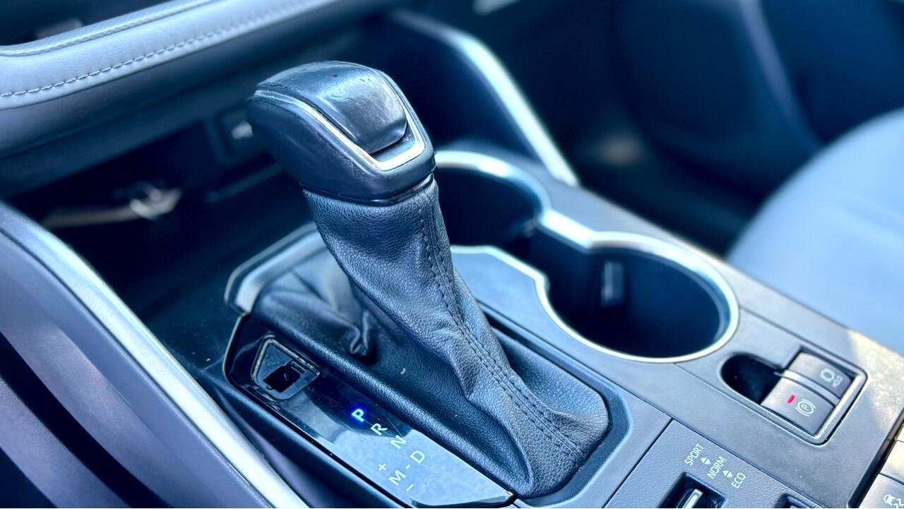 Toyota Highlander  2021