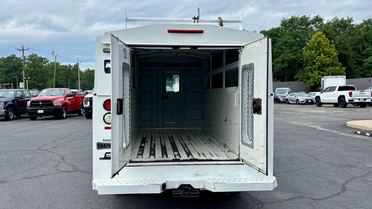 2017 Ford Transit Cutaway Base - Photo 9