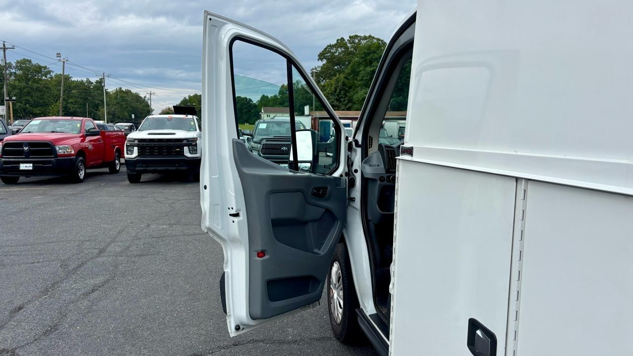 2017 Ford Transit Cutaway Base - Photo 13