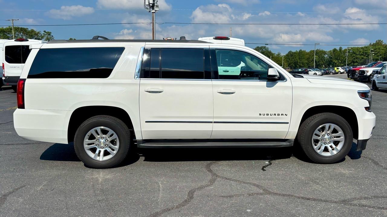 Chevrolet Suburban  2015
