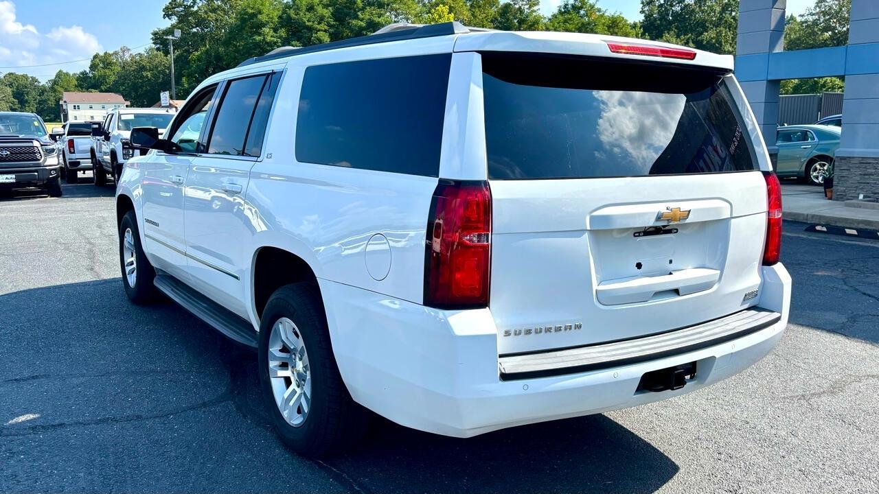 Chevrolet Suburban  2015