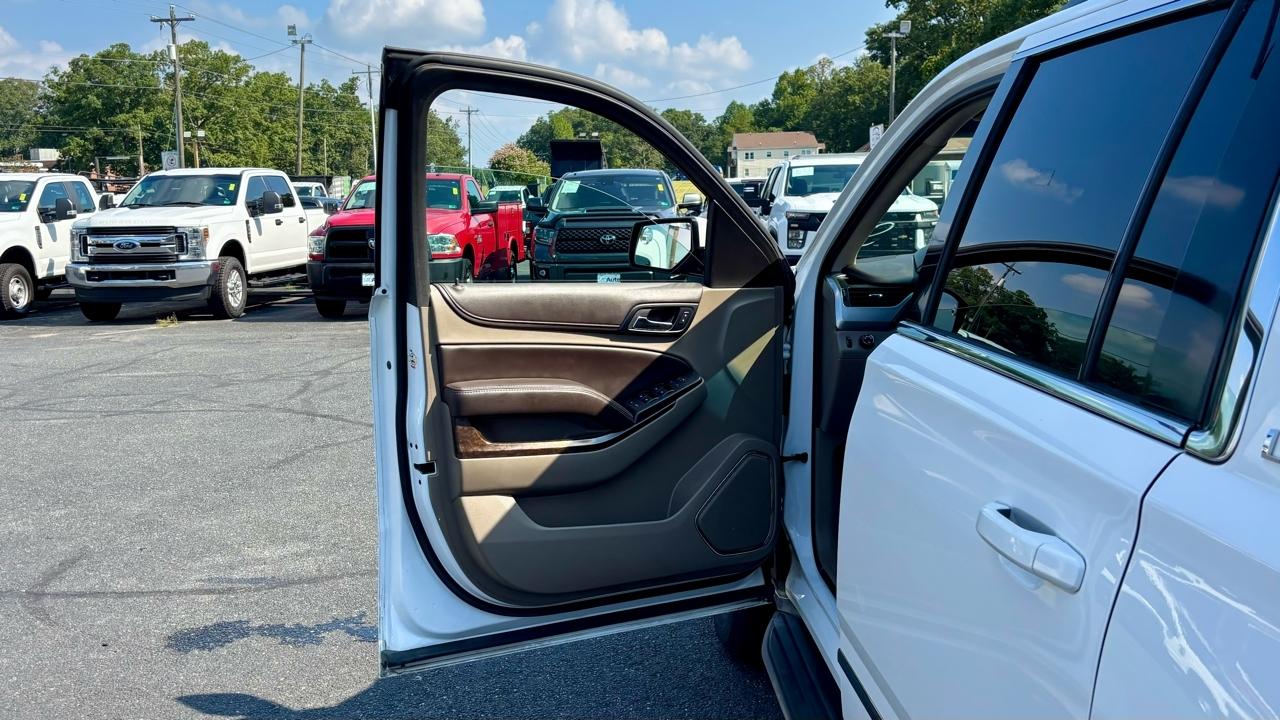 Chevrolet Suburban  2015