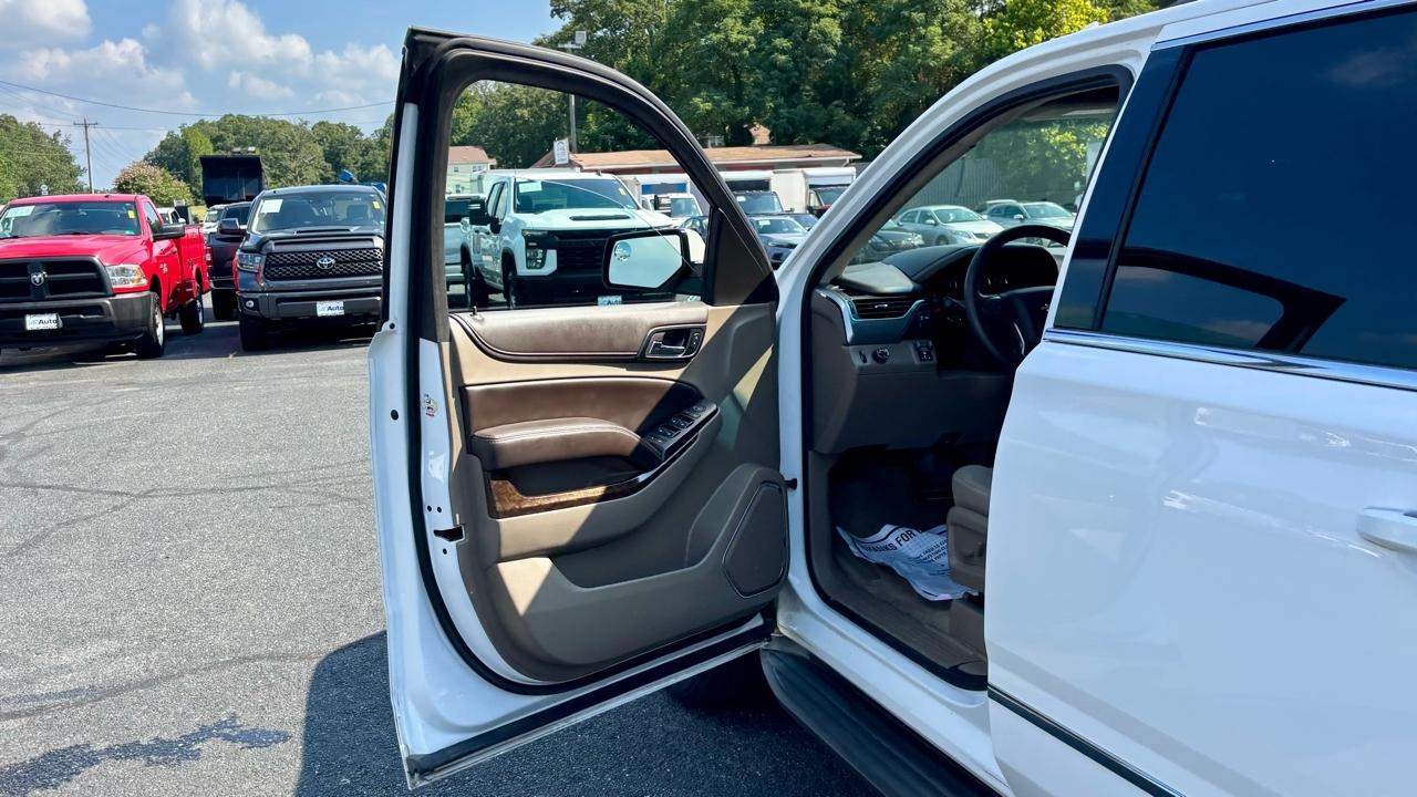 Chevrolet Suburban  2015